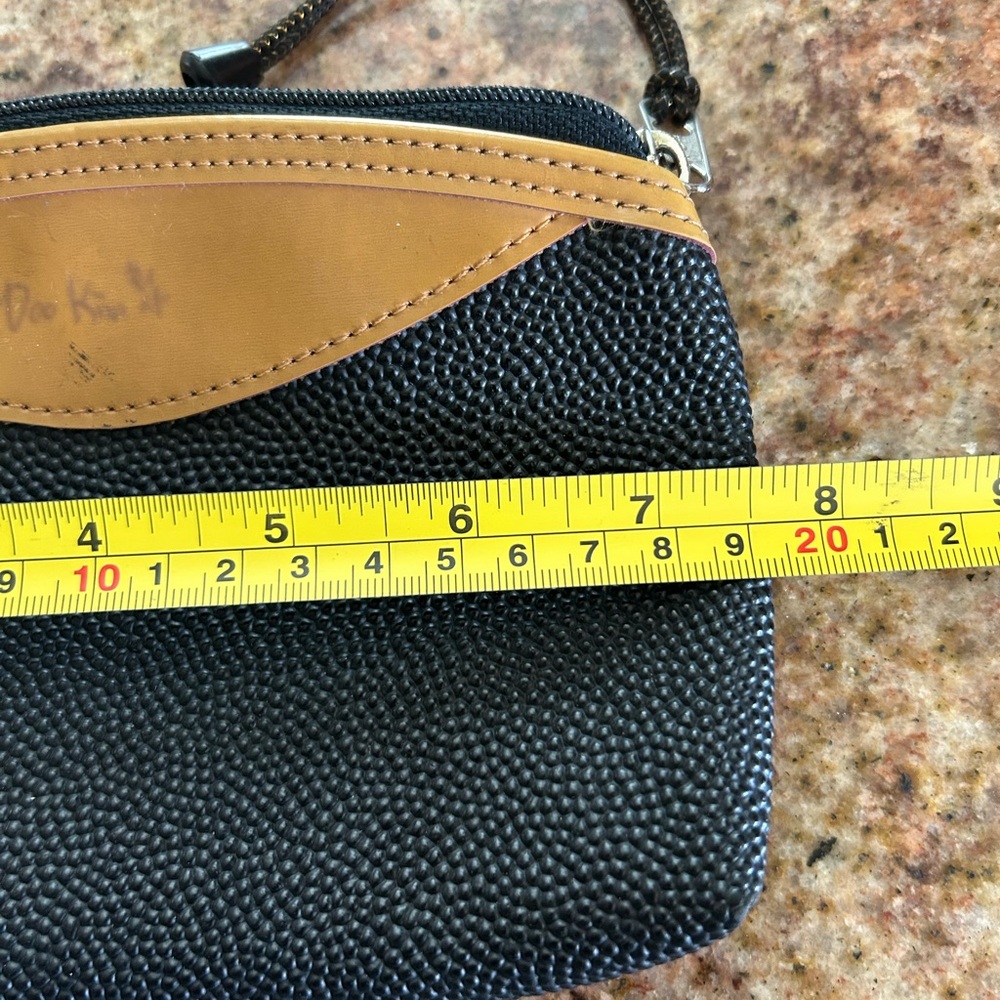 Black and Tan Toiletry Bag used - Picture 4 of 4
